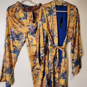 Beulah Floral Satin Kimono in Mustard Yellow and Royal Blue SIZE IS SMALL/MEDIUM